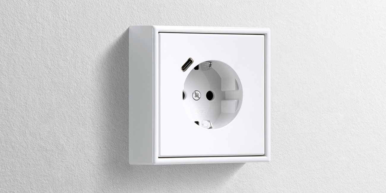 Erweiterter Anschlussraum für die Nachrüstung bei ESP Elektrotechnik GmbH & Co. KG in Leutershausen