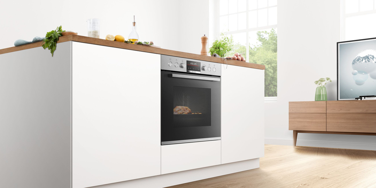 Backöfen und Herdsets bei ESP Elektrotechnik GmbH & Co. KG in Leutershausen